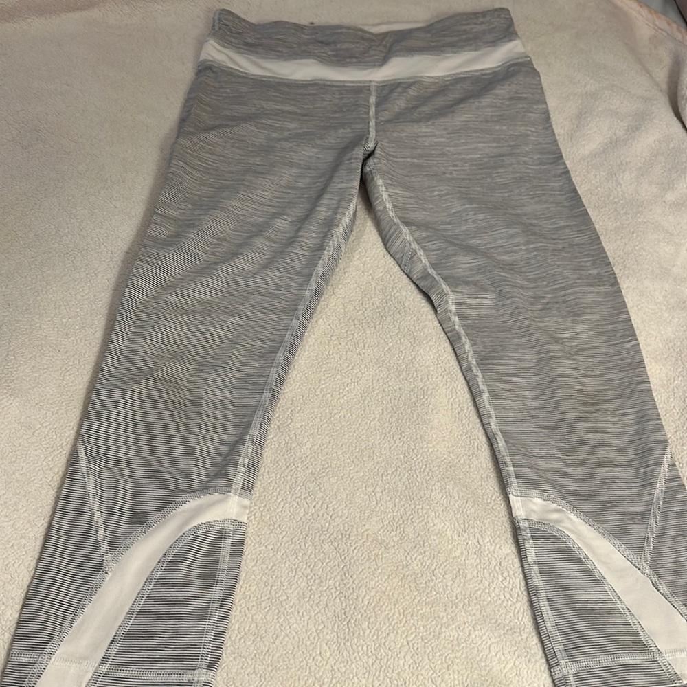 Lululemon crops